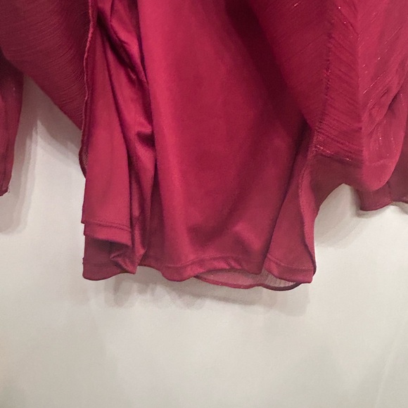 LC Lauren Conrad Women’s Wine colored 3/4 Flutter Sleeve Chiffon Top w Tank XXL - Picture 3 of 6